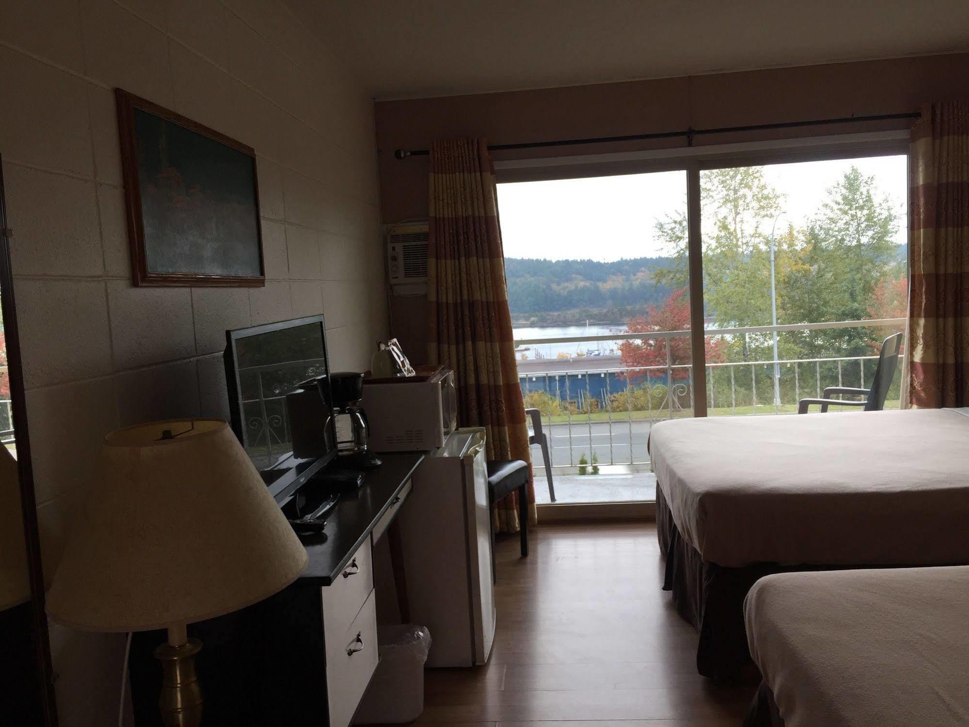 Holiday House Motel Ladysmith Dış mekan fotoğraf