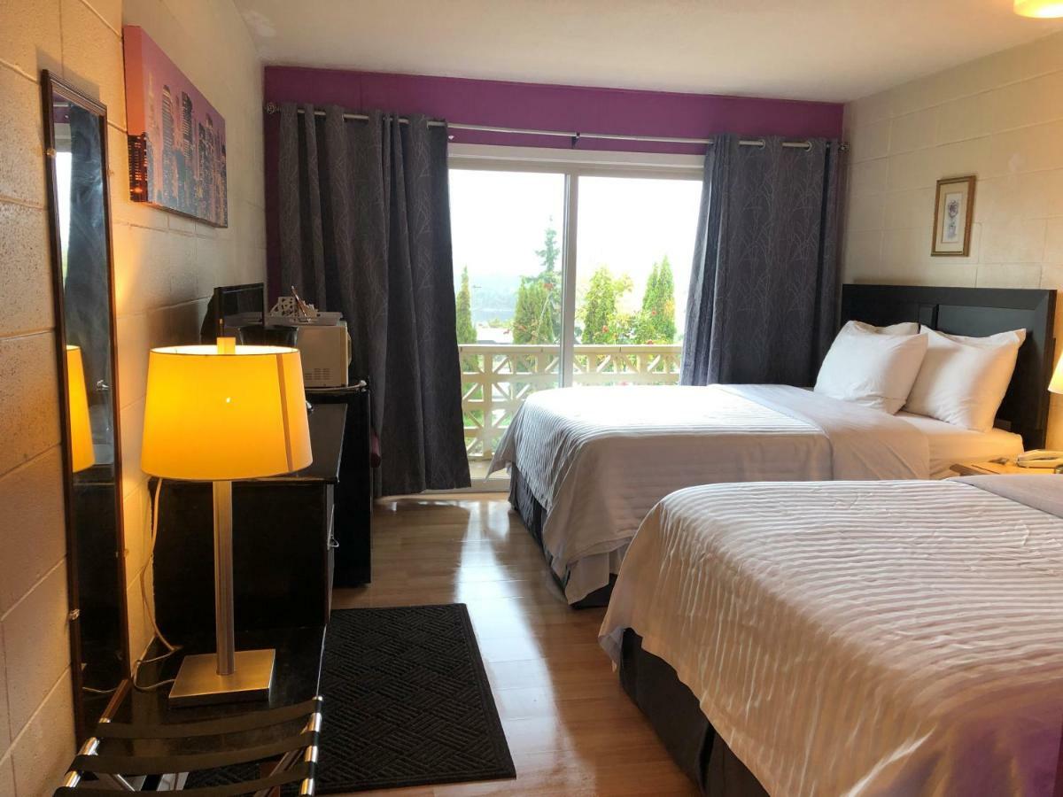 Holiday House Motel Ladysmith Dış mekan fotoğraf